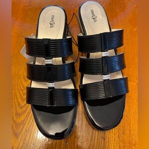 East 5th Glossy Black Women's Sandals